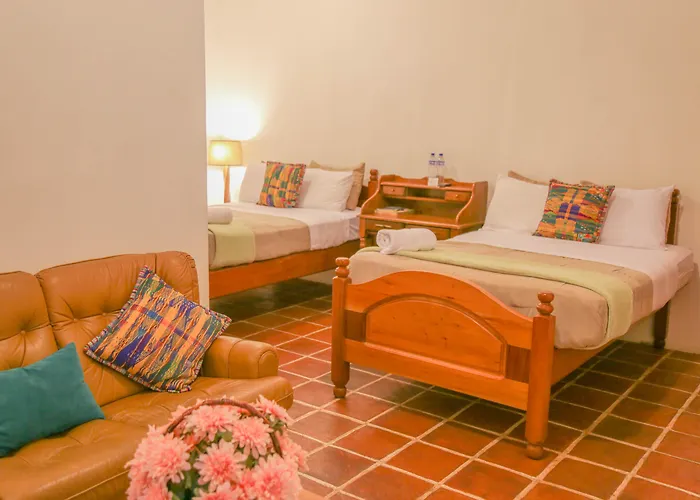 El Carmen Suites
